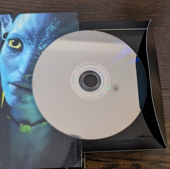 LIKE NEW Avatar Extended Blu-Ray Collector's Edition (3 disc set), James Cameron - Picture 13 of 16